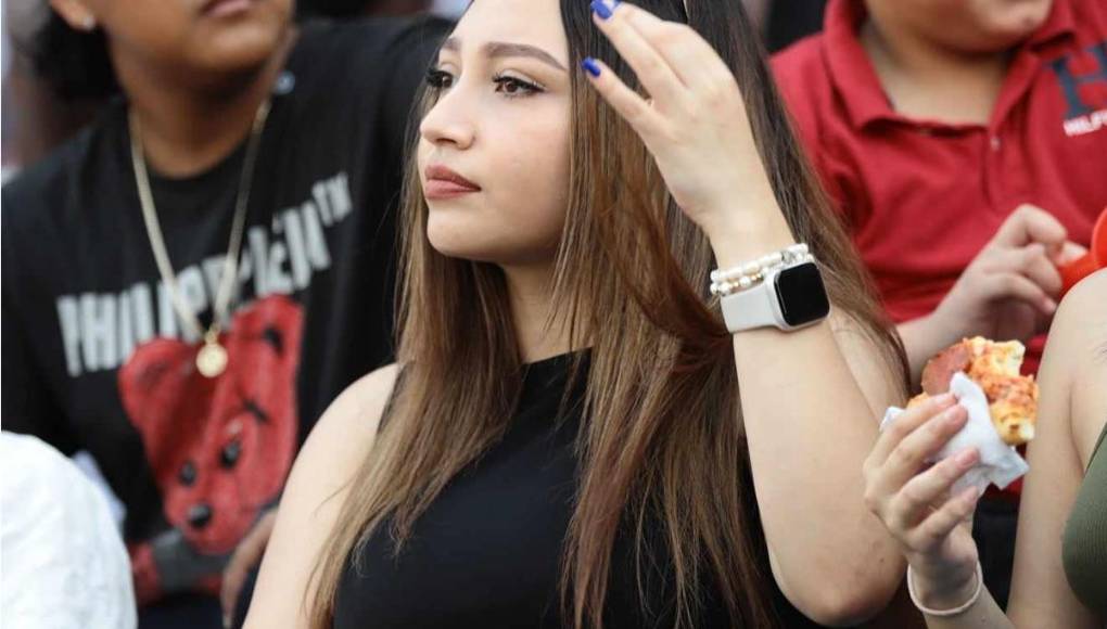 Las bellezas de la última jornada: una reina y las chicas sensación en el Yankel