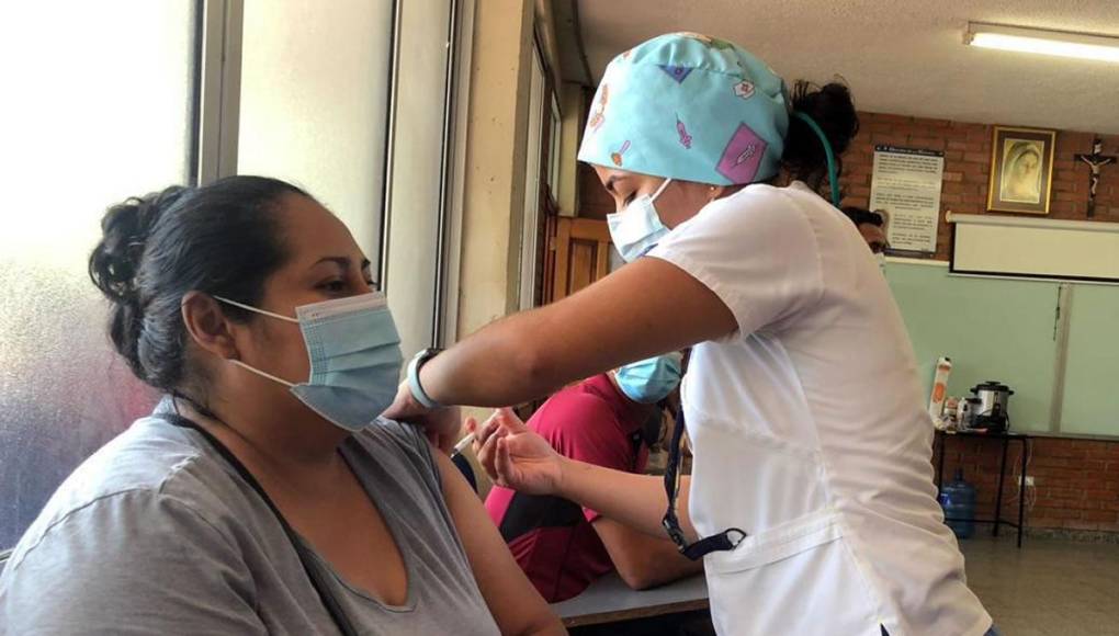 La chica porteña se entrega al máximo en su labor para la comunidad, en la institución cristiana, facilitadora de procesos de desarrollo humano integral, sin fines de lucro.