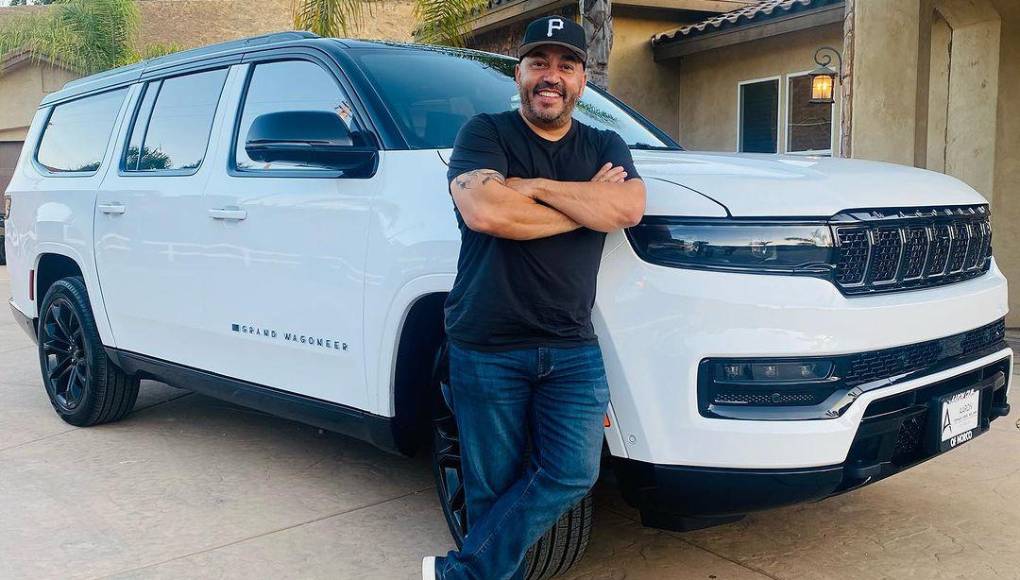 Actualmente, Lupillo participa en el reality show “La casa de los famosos”, de la cadena Telemundo y este fin de semana estuvo a punto de ser eliminado. 