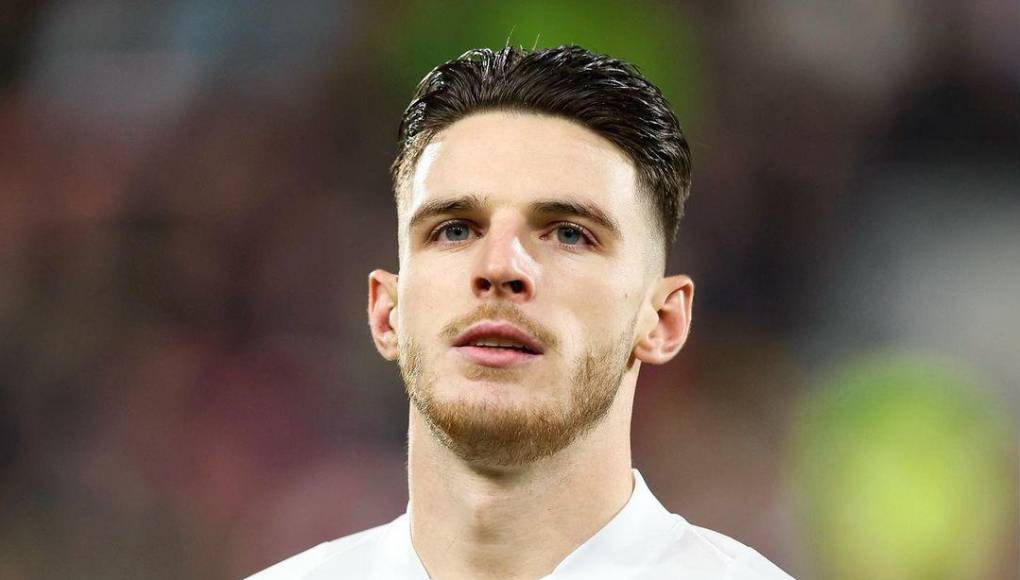 “Mi mujer es el amor de mi vida y no existe nadie mejor para mí. Ella ha estado conmigo desde que yo no era nadie. No me importa lo que diga la gente, estaré contigo para siempre”, dijo Rice en sus redes.