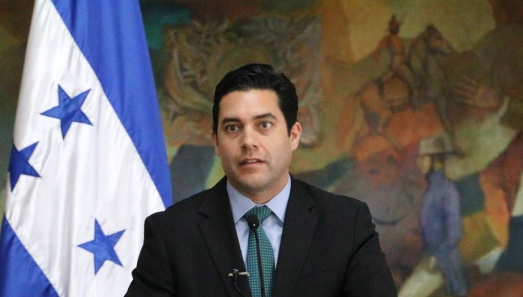 Juan Diego Zelaya compitió en las elecciones primarias de 2021 contra David Chávez por la alcaldía capitalina, perteneciendo al movimiento “Juntos Podemos” de Mauricio Oliva, quien en ese momento aspiraba a la presidencia de Honduras.