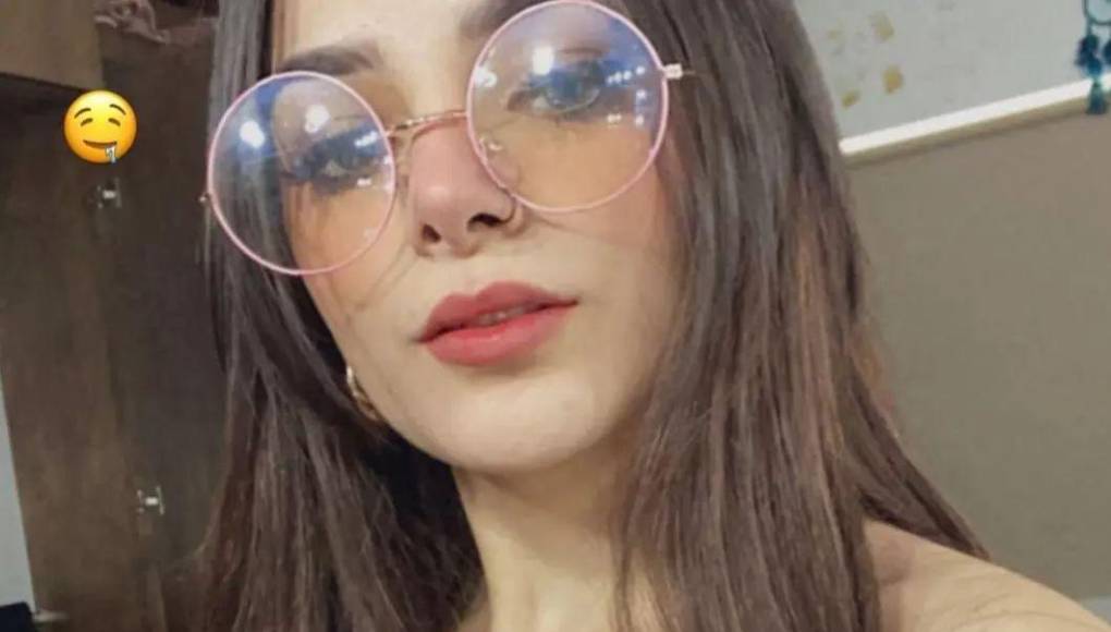  “El vato que se chingó a Karely Ruiz viendo que salió positivo a VIH, papiloma y sífilis”, fue uno de los comentarios más hirientes. 