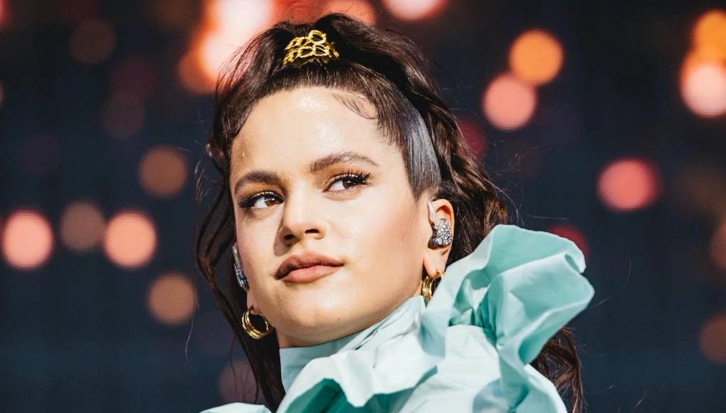 La cantidad de gente que la sigue en sus redes sociales repercute en sus ingresos, ya que le da un plus a todo lo que hace porque es visto por millones de personas, algo interesante para las marcas más importantes a nivel mundial.