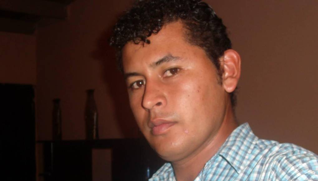 El violento asalto ocurrió en las últimas horas, cuando Moreno Castro se disponía a regresar a su casa. Sin embargo, los agresores no dudaron en dispararle, hiriéndolo gravemente. A pesar de ser trasladado de urgencia al Hospital Mario Rivas, lamentablemente falleció a causa de las heridas sufridas en el ataque.