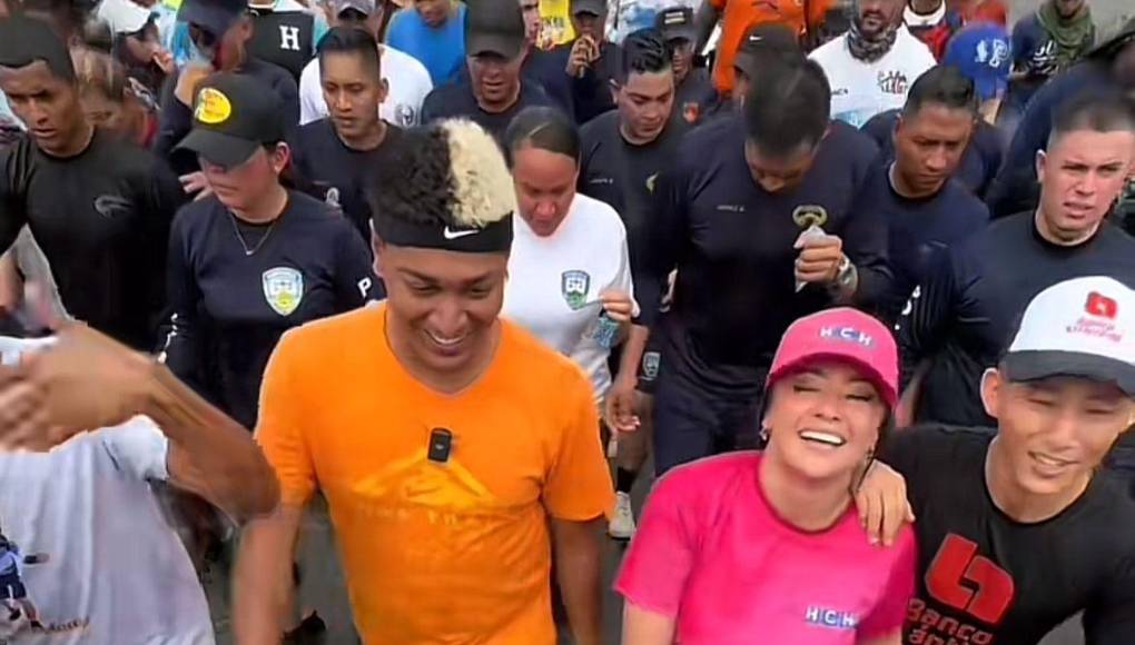 Sin embargo, recientemente ha recibido mensajes positivos por apoyar el proyecto de Shin Fujiyama para reconstruir la Escuela Experimental de la Universidad Nacional Autónoma de Honduras. 