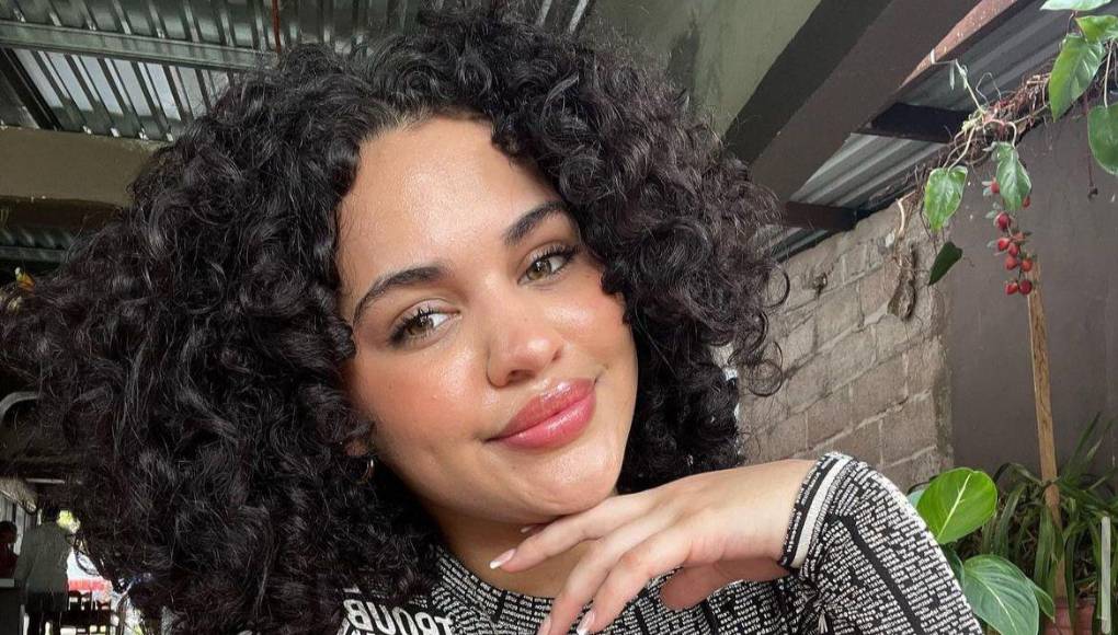 Asimismo, su novia Akasha Murillo ha alcanzado la viralidad en las redes tras iniciar su relación con Supremo. 