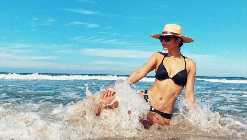 Aquí le mostramos las mejores fotografías de Loren Mercadal en traje de baño. 