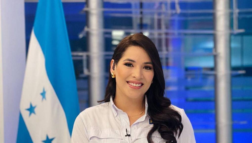 Carolina Lanza recientemente aclaró que no está embarazada ni andaba huyendo, esto a rumores que trascendian durante sus vacaciones laborales. 