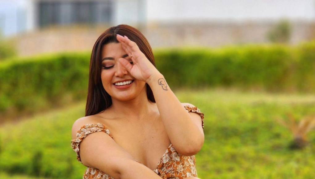 Cabe mencionar que la presentadora Milagro Flores es una de las figuras juveniles más destacadas y seguidas en los programas del canal donde labora.
