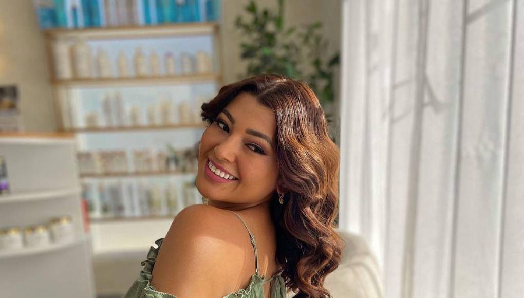 Milagro Flores disfruta de sus vacaciones desde Roatán junto a sus amigas, sin embargo, recientemente alarmó a sus seguidores con su aspecto físico 