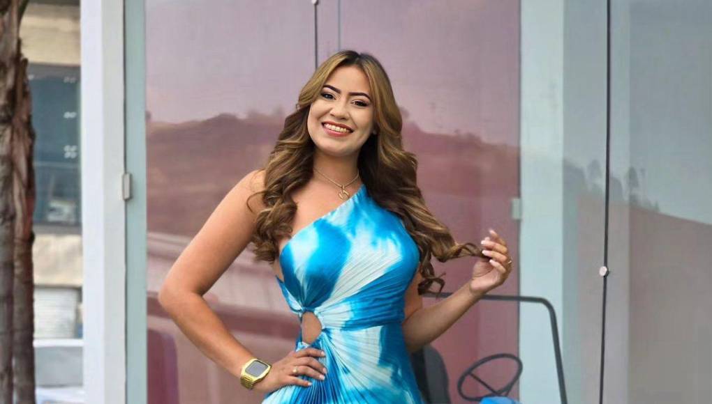 ”Mire por ahí, que en el Hilo estaban dando la opinión de que yo utilicé un vestido igual a Loren Mercadal, y la verdad que a Loren se le miraba bello, igual que amí, pero no sé porque es tan necesario dar una crítica destructiva diciendo que a Loren le quedaba bien y a mi no”, dijo Rubio en sus primeras palabras.