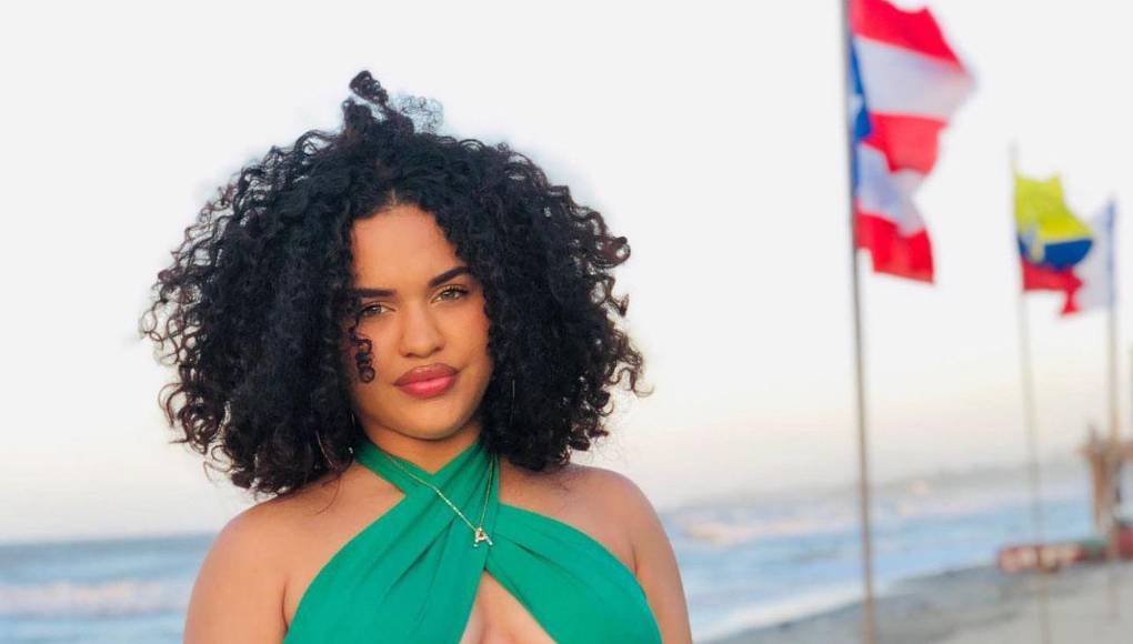 ”No soy la del video en la que compararon a esta chica antes... luego sacaron sus conclusiones que porque no estoy activa en redes soy yo”, compartió Akasha.