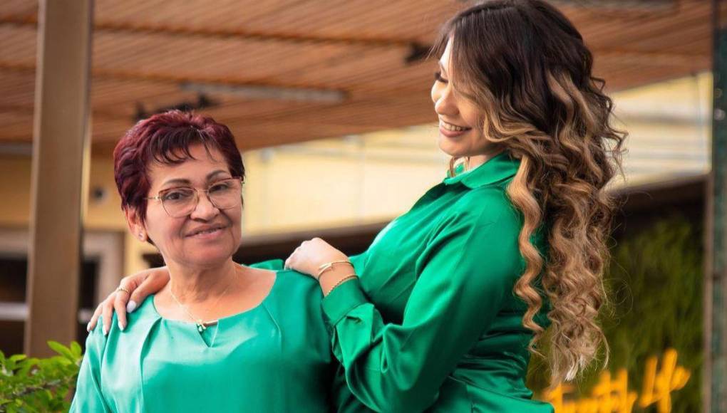 Para nadie es un secreto que Alejandra Rubio y doña Norma Zerón Anduray mantienen una bonita relación de madre e hija. 