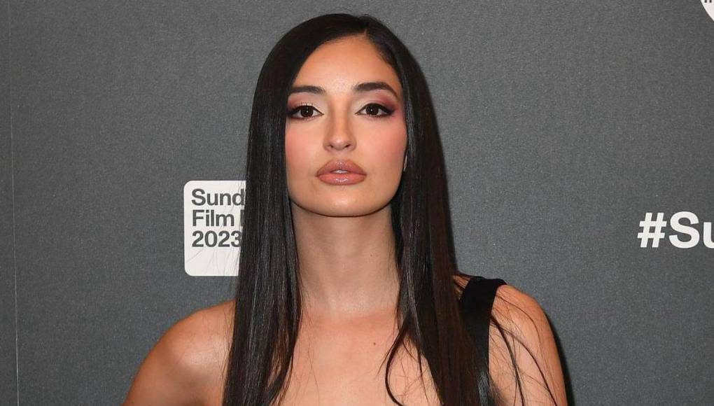 Mencionó que a pesar de que su hija haya despertado, sigue casi inmóvil, debido a una disfunción crónica cerebral tras el coma.