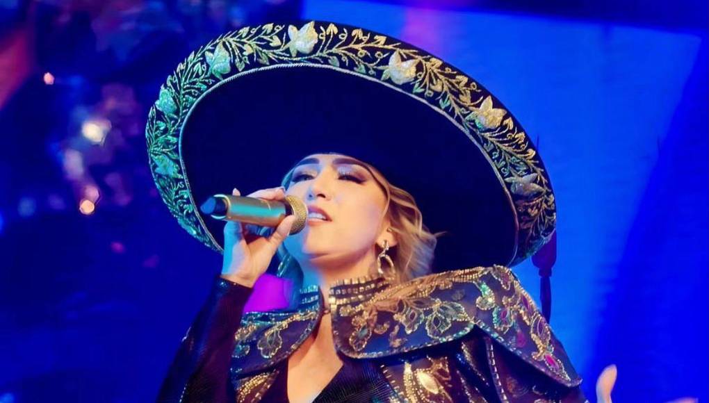 Todo sucedió en una dinámica en las redes sociales del programa en el que ‘la Villarreal’ confesó que siempre se ha considerado fan del intérprete de Soldado del amor.