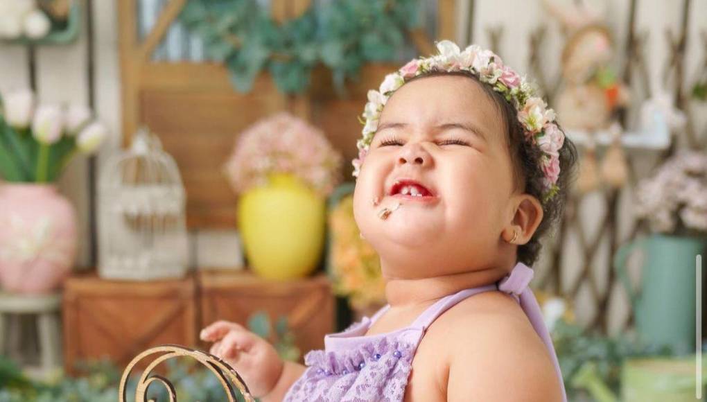 Cattleya cumplió su primer año de vida y su mamá, Yailín La Más Viral, le organizó una increíble fiesta con temática de Baby Shark.