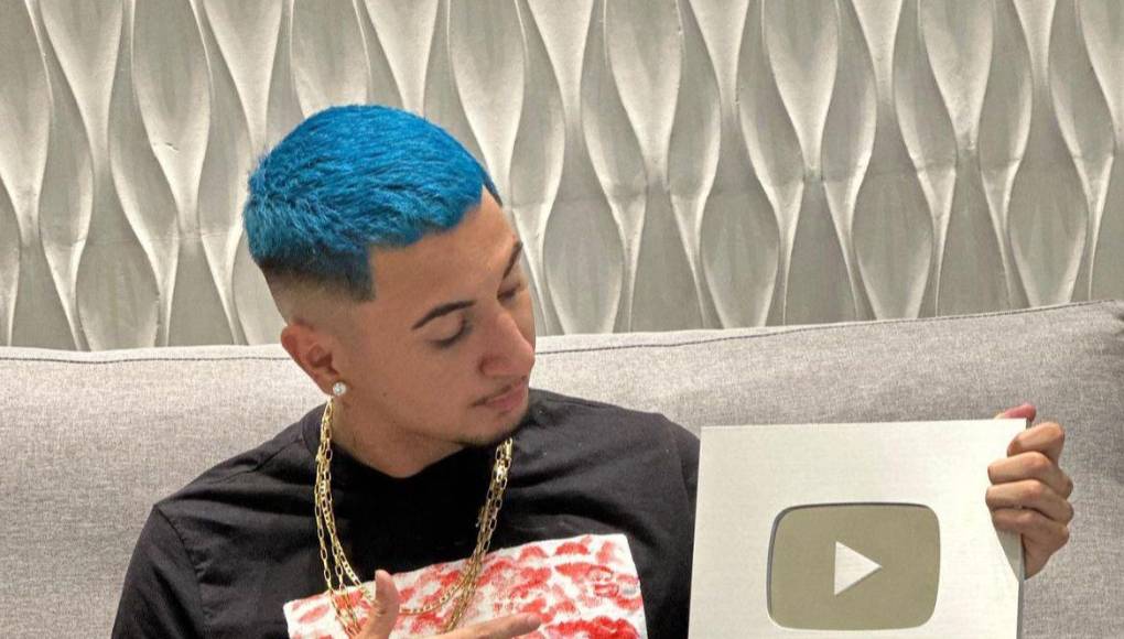 Se encontraba junto a un grupo de amigos en el lago Salto Grande de Sao Paulo, Brasil, cuando sucedió el inesperado suceso. Según reportó el diario The Sun, parece que el joven se cayó a las aguas y se ahogó.