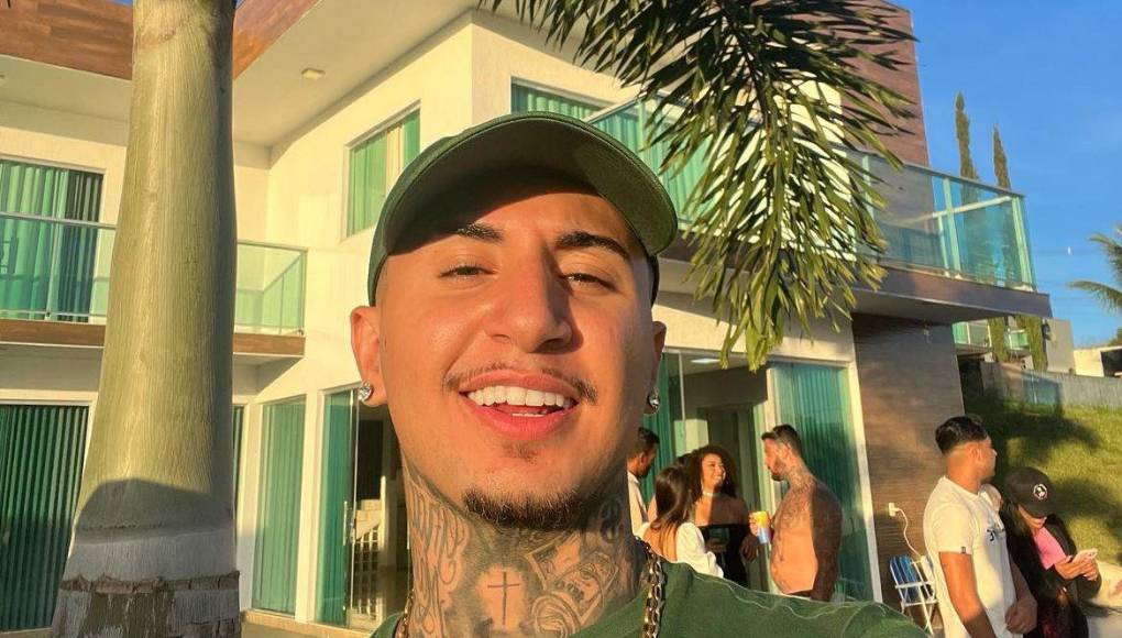 “Hoy hemos recibido una triste noticia, se cayó al río y no regresó. Después de una o dos horas, encontraron su cuerpo. Mi hermano está muerto. Tengo su celular. Quiero agradecerles por todo el apoyo que siempre le dieron”, expresó. “Mi hermano siempre me ayudó mucho, mucho en esta vida, estoy seguro que está en un buen lugar”, concluyó.