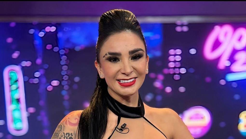 De acuerdo con la Sociedad Argentina de Mastología, el Síndrome de ASIA se caracteriza por ser una respuesta autoinmune o inflamatoria poco común, desencadenada por elementos ajenos al cuerpo humano.