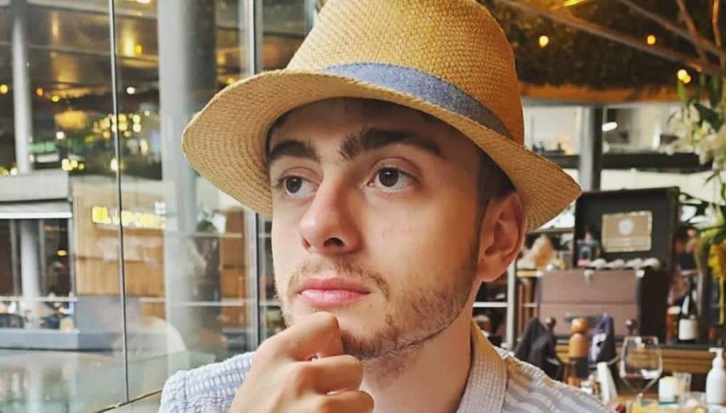 Cabe recordar que Nicolás Buenfil ha sido objeto de algunas polémicas, donde incluso se especuló que podría pertenecer a la comunidad LGBT, algo que Nico negó respetuosamente.