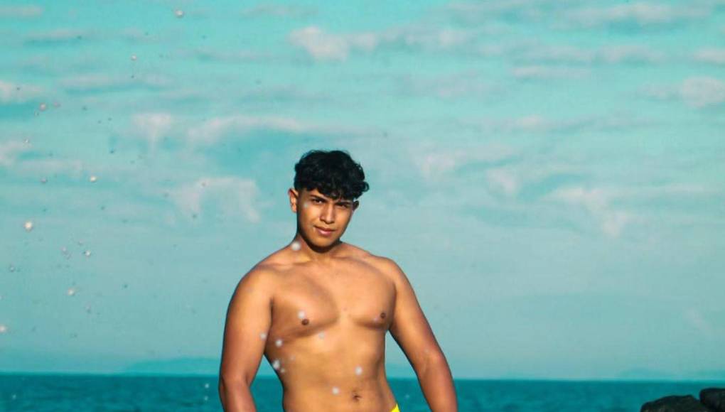 Yefri, es candidato como míster Santa Bárbara 2024.