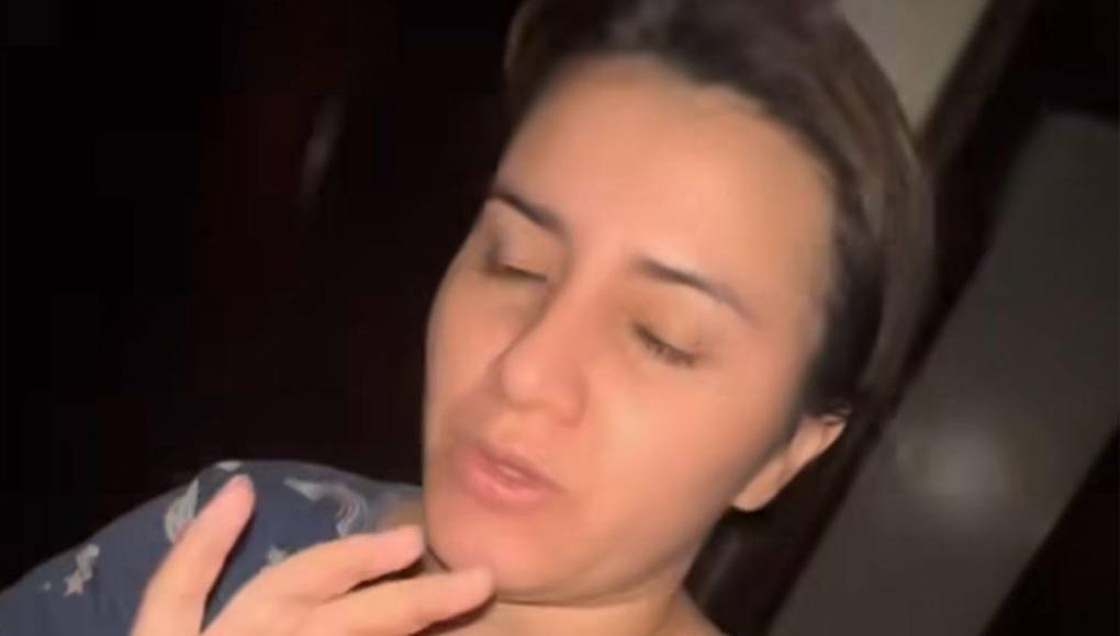 ”No me van a creer lo que acaba de pasar, estamos inundadísimos”, inició relatando.