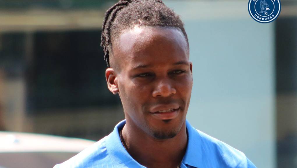 Rublio Castillo como hombre en punta.