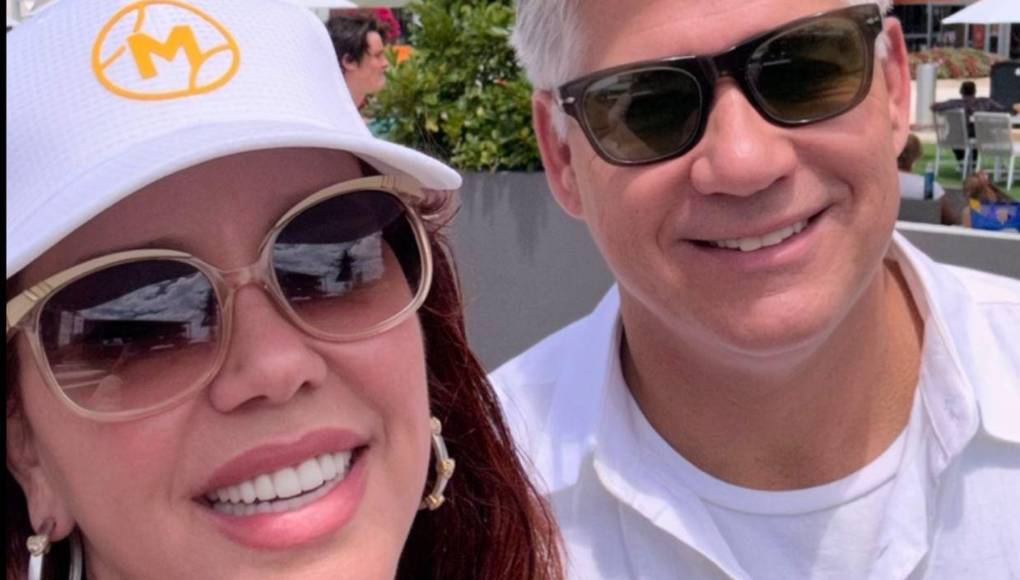 “Con profunda tristeza comparto la repentina muerte de mi pareja, Raúl, quien falleció de un infarto fulminante mientras se ejercitaba”, escribió consternada la periodista.