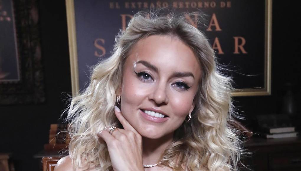 Boyer describe a Leonor como una mujer que cree en la “ingenuidad” de “poder vivir un amor mágico”, una idea que rompe con lo establecido en su época, lo que le generará “un karma muy fuerte” en conjunción con “otras personalidades también muy fuertes”, las de Joaquín y Mario.”Es la historia que te hace creer en el amor, en que lo que hagas tiene repercusión en el futuro inmediato o, quizá, más adelante”, describe Rulli, cuyo protagonista vivirá una historia de amor con Diana en la que también intervendrá Joaquín.