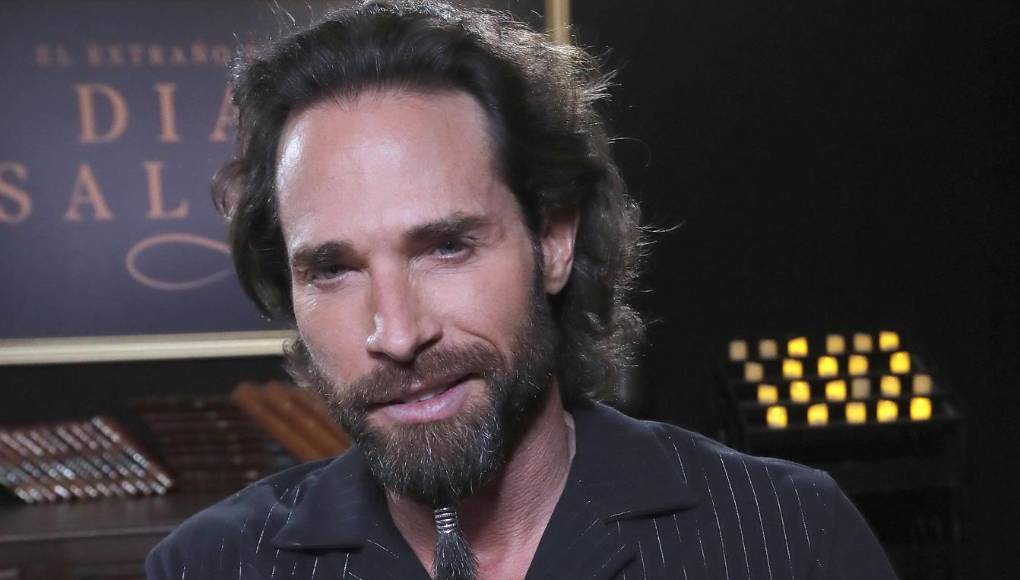 Rulli observa el “reto muy importante” y de gran valor que supone rescatar una historia de éxito de los 80, aunque asegura que la nueva producción, que cuenta con “tanta entrega” del elenco y del equipo, “ha quedado muy bonita”.”Es una historia mucho más compacta, con efectos mucho más evolucionados que en esa época”, relata.