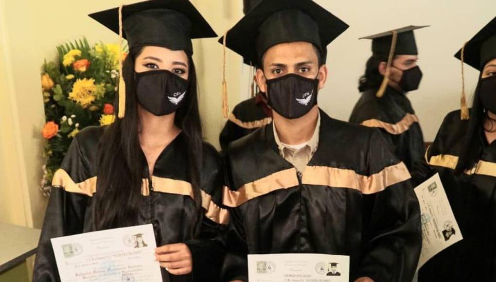 Centro Politécnico del Norte gradua a 55 estudiantes