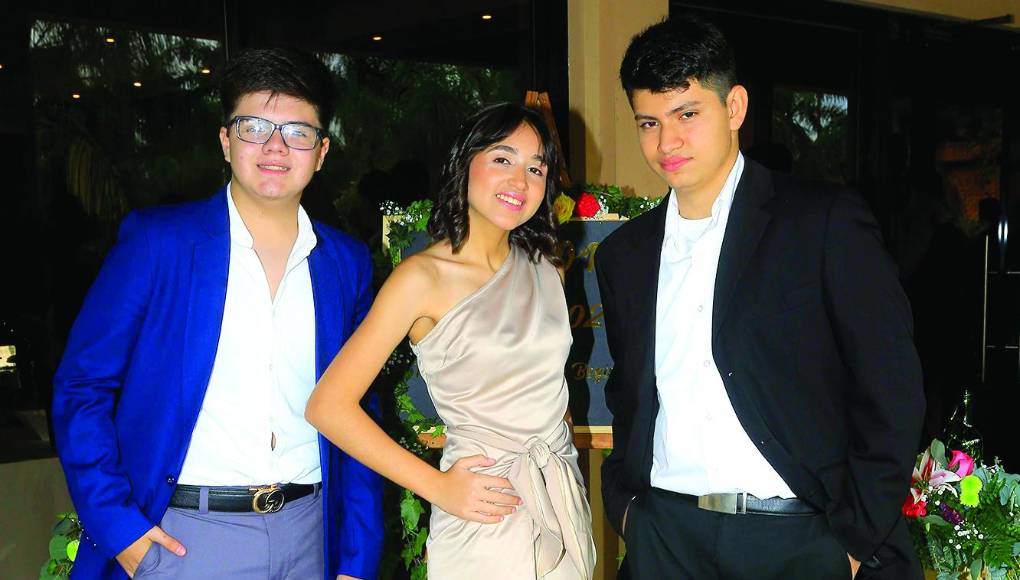 Carlos Portillo, Ana Amaya y Aarón Benítez