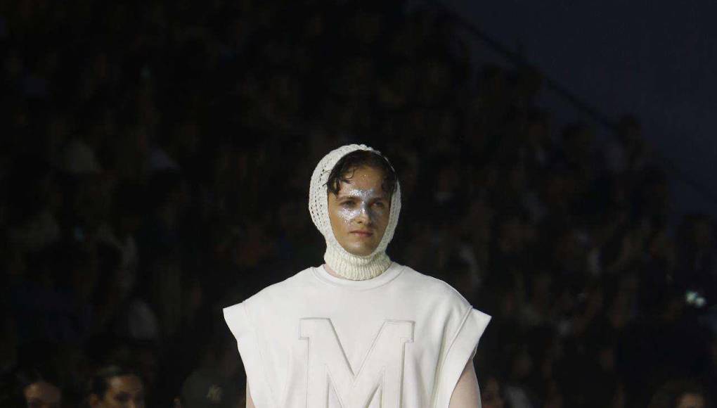 Maluma presenta su moda sin género