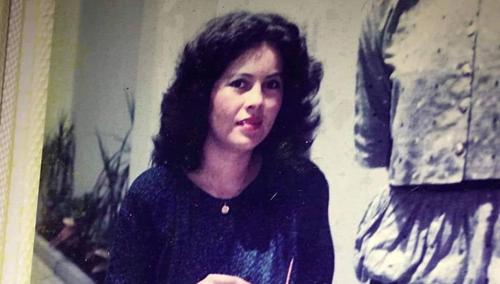 ”Una de las noticias más tristes que ha tenido nuestra Armenta, se fue un gran ser humano, que descanse en paz”, comentó otro usuario. “Que triste noticia, en la comunidad de Armenta era muy querida ella. Un excelente ser humano, muy alegre, guapa y elegante profe. La extrañaremos mucho”, escribió un internauta en redes sociales. 