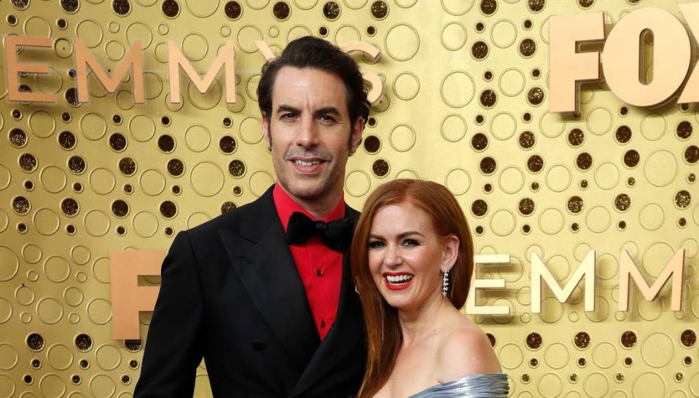 Hen y Fisher compartieron pantalla juntos por primera vez en la comedia de 2016 Los hermanos Grimsby, que también protagonizó Rebel Wilson, Penélope Cruz y Gabourey Sidibe. Durante una aparición en el programa de entrevistas británico Lorraine, Fisher dijo sobre la experiencia: “Esta es la primera vez que trabajamos juntos. Es muy perfeccionista. Hará todo lo posible para incluir el mejor chiste posible en la película. Así que definitivamente fue inspirador. Fue muy divertido”.