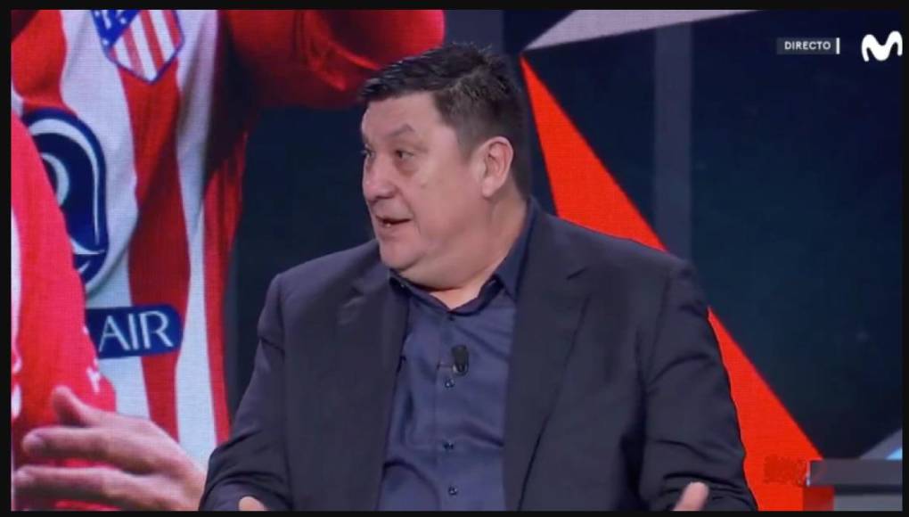 Burgos también había sacado un comunicado en donde se disculpaba por su comentario: “No fue mi intención hacer daño de ningún tipo a Lamine Yamal, a la gente del FC Barcelona, a los jugadores, a la UEFA, ni a la plataforma Movistar Plus+ en donde trabajo. Al hacer mi comentario elegí hacer un chiste sobre la calidad y halagar las virtudes, en ningún caso fue sobre ninguna etnia ni clase social”.