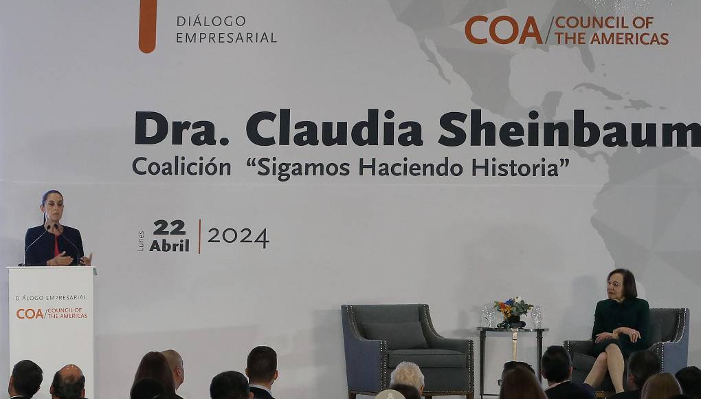 Sheinbaum es Licenciada en Física y posee una maestría y doctorado en Ingeniería ambiental de la Universidad Nacional Autónoma de México. 