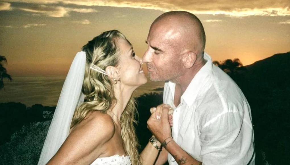 Por otro lado, en una entrevista, Tish dijo que ella y Dominic Purcell se enamoraron muy rápido. “Fuimos a almorzar y nos estuvimos besando durante tres horas”, contó. Añadió que se dijeron “te amo” un día después.