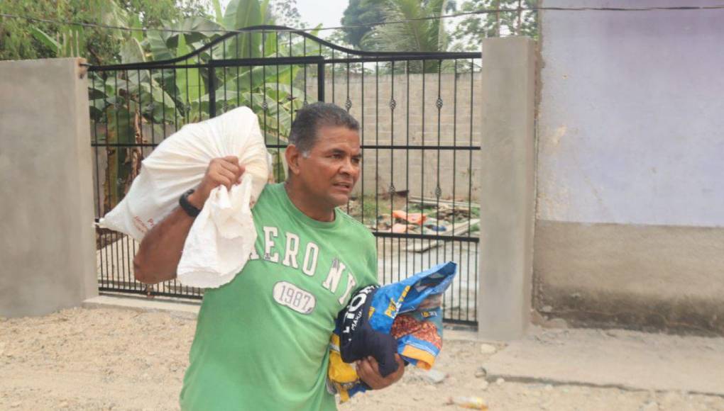 “Me han hecho tocar fondo, pero me voy a levantar, no quiero morirme en esta condición, sin embargo necesito ayuda de los que me quieren, de mis familiares y de mis amigos, por favor no me la nieguen, quiero salir de esto”, nos dijo Alexis Duarte.