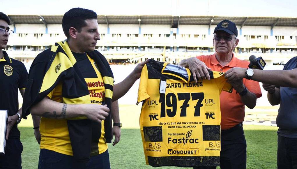 Ricardo Flores fue la persona clave para que nombrarán al equipo sampedrano como el único Real.