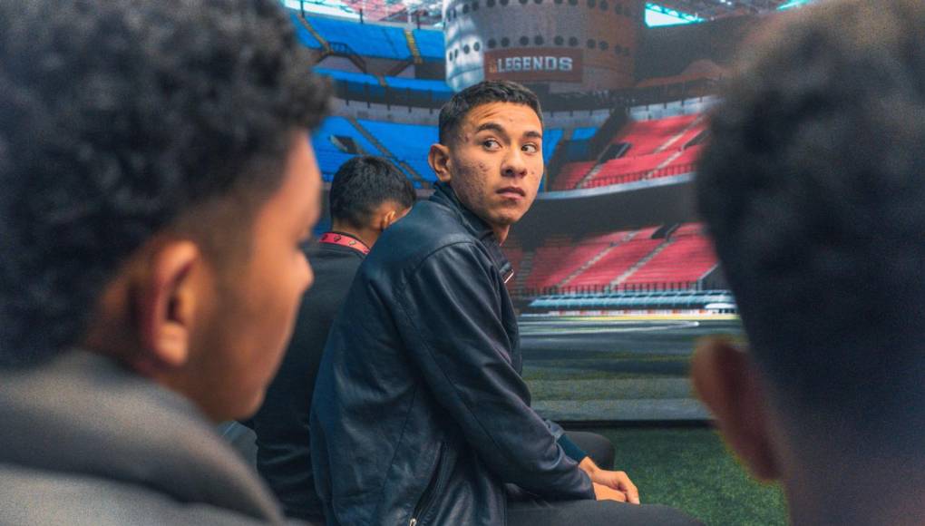 Los muchachos ya tienen su lugar asegurado en el mítico estadio Santiago Bernabéu para ver en vivo y a todo color a las estrellas de ambos equipos.
