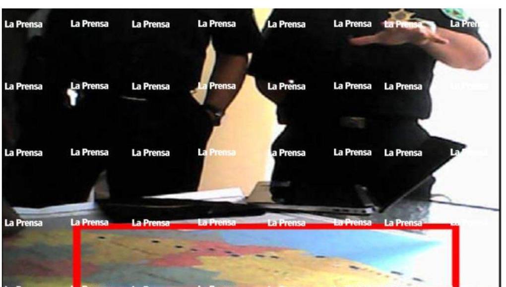 Mejía Vargas confesó a la Fiscalía que su participación en el narcotráfico fue proporcionar a los narcos información sobre los controles y operaciones policiales durante el mandato del expresidente Juan Orlando Hernández en el año 2016.