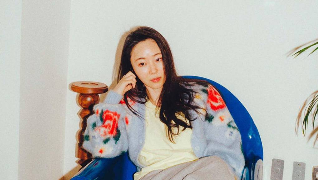 Min Hee Jin ha negado enérgicamente estas acusaciones, afirmando que la pregunta que le hizo al Chamán, amigo personal de ella desde hace muchos años, sobre el servicio militar de BTS fue hecha con el propósito de planificar el futuro de la agencia ante la posible partida del grupo estrella.