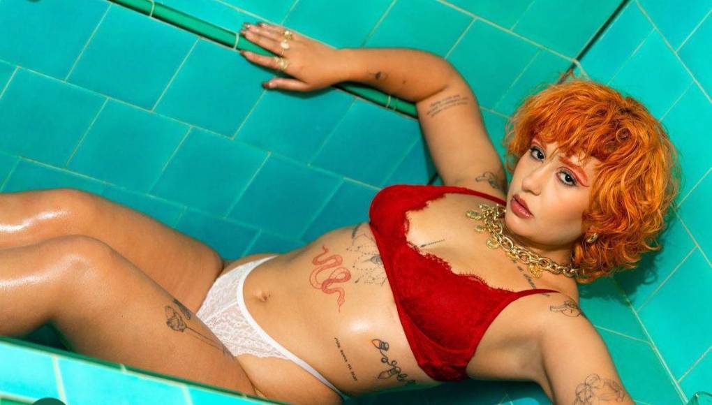 “Siempre me considerado una mujer sexy, me gusta tener un cuerpo curvy, tal vez un cuerpo incómodo para unas personas, pero real para otras que tienen un cuerpo parecido al mío”, comentó. “Te sorprende mucho el Only, está muy satanizado”.