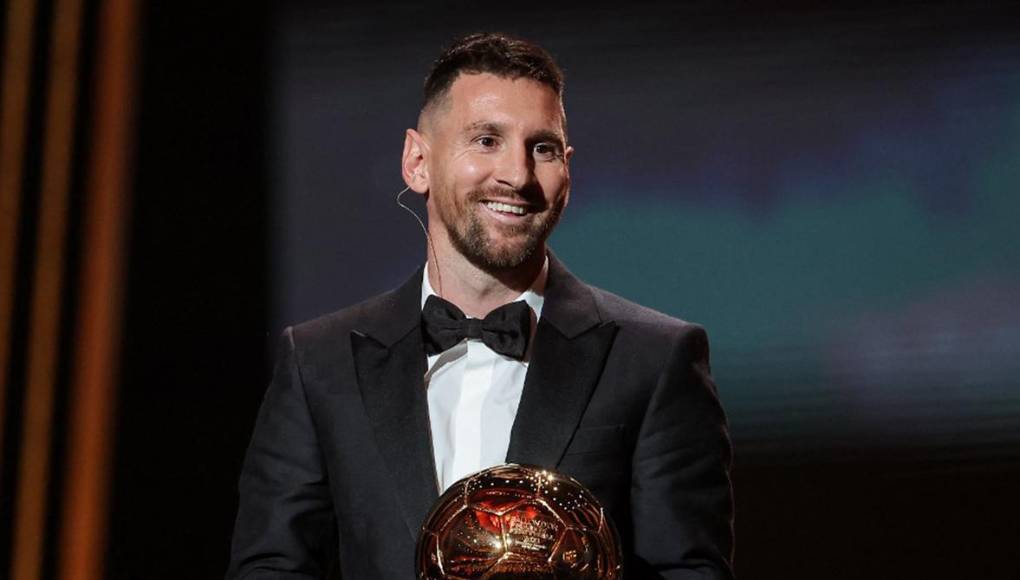 Uno de los factores que han impulsado esta reconsideración es la investigación abierta en torno al Balón de Oro 2021, que ganó Lionel Messi. Se ha sugerido que el Paris Saint-Germain podría haber ejercido presión sobre France Football en favor del argentino, lo que ha generado preocupación por reputación del premio.