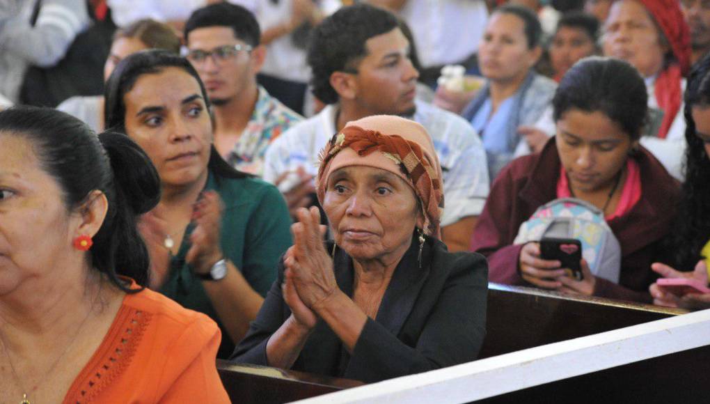 Hondureños conmemoran 277 años de la Virgen de Suyapa