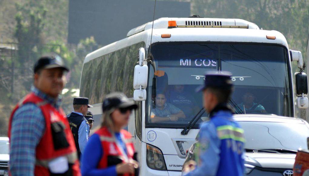 Hondureños inician excursiones en vacaciones de Semana Santa