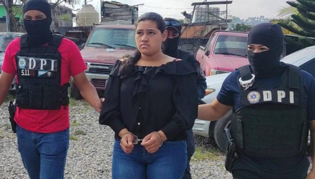  A la mujer se le practicará prueba de ADN con muestras del bebé fallecido. Suany Jasmín Pesquera fue detenida el lunes 8 de abril y se enfrenta a un proceso judicial por el delito de parricidio. 
