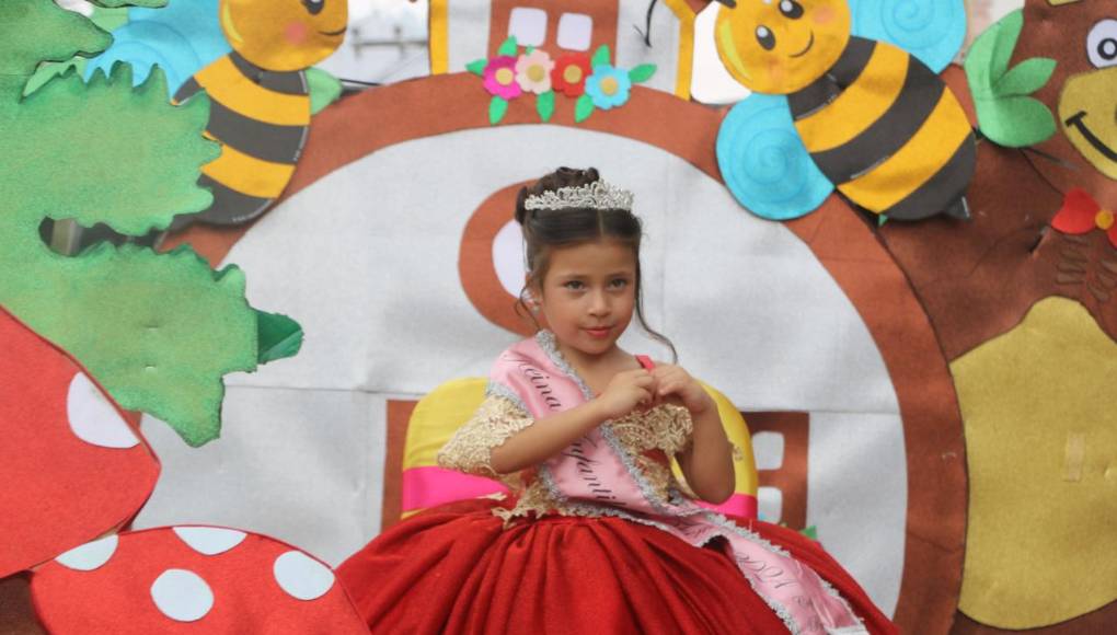 La feria patronal cierra este fin de semana con actividades como la espectacular presentación por el Centro Contemporáneo de Danza, en la Plaza Centroamérica, derby de gallos en el Palenque Nuncho Sosa y un gran carnaval de cierre con banda La Versátil, en calle La Plaza, barrio El Centro.