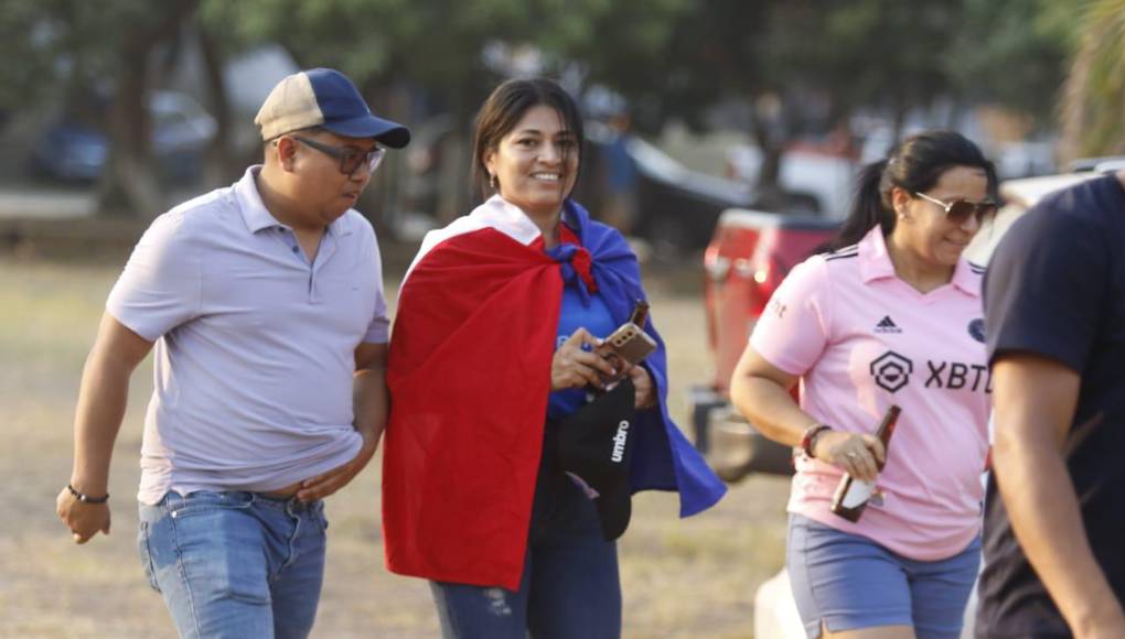Bien identificada llega la olimpista.